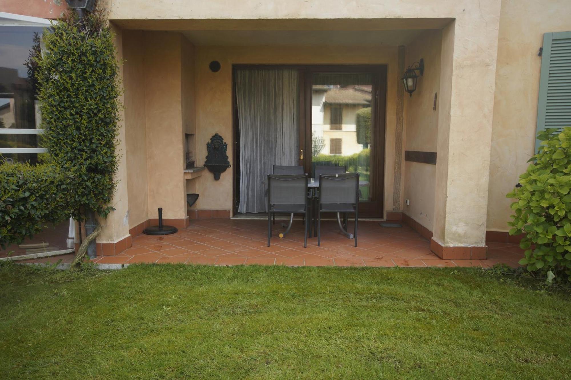 Lugana Resort & Sporting Club Peschiera del Garda Exterior photo