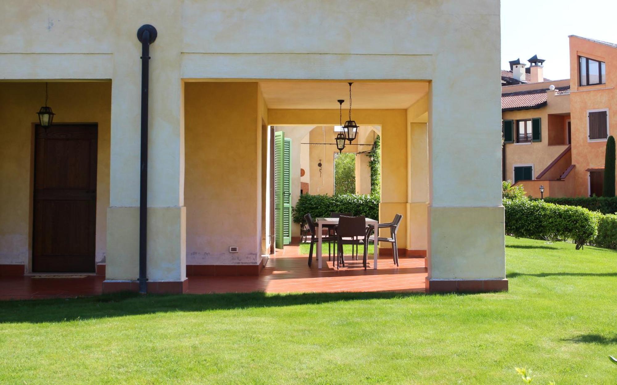 Lugana Resort & Sporting Club Peschiera del Garda Exterior photo